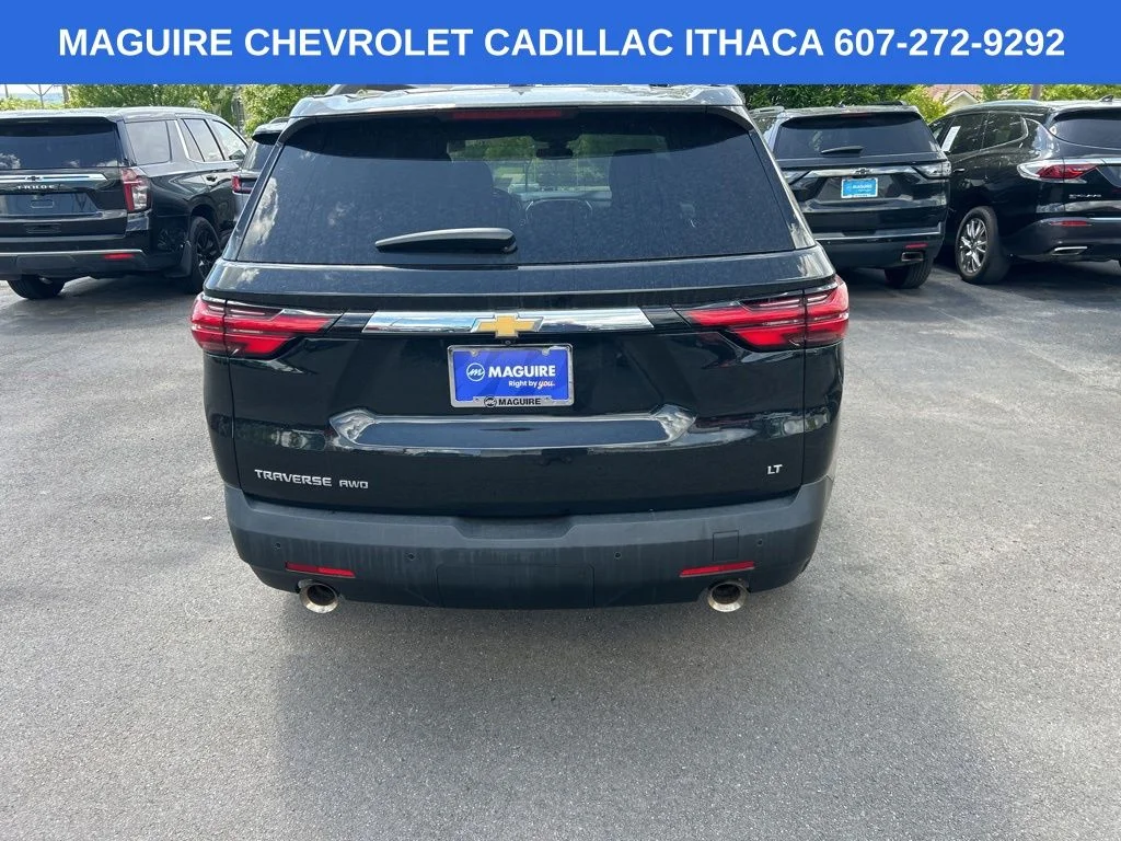 Used 2022 Black Chevrolet LT image 3