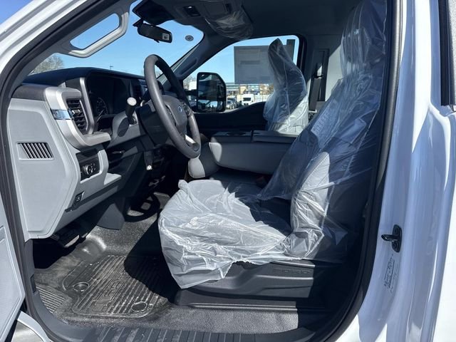 New 2026 Oxford White Ford F-350® XL image 5