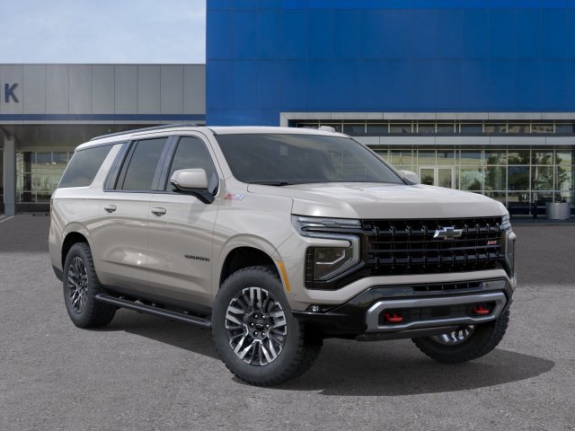 2027 Chevrolet Suburban Z71 - Photo 7