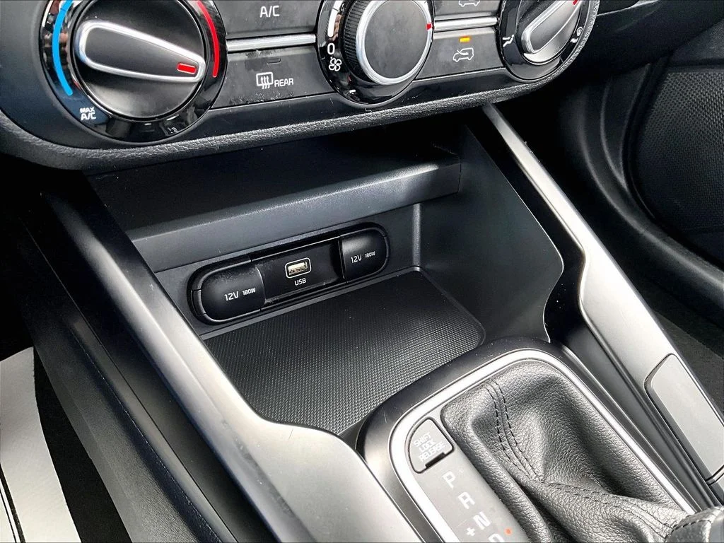 2025 Kia Soul LX - Photo 32