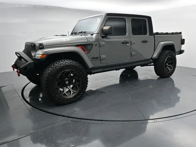 Used 2023 Gray Jeep Sport S image 3