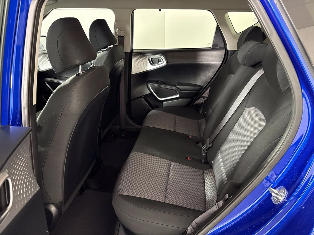 Used 2022 Blue Kia X-Line image 22