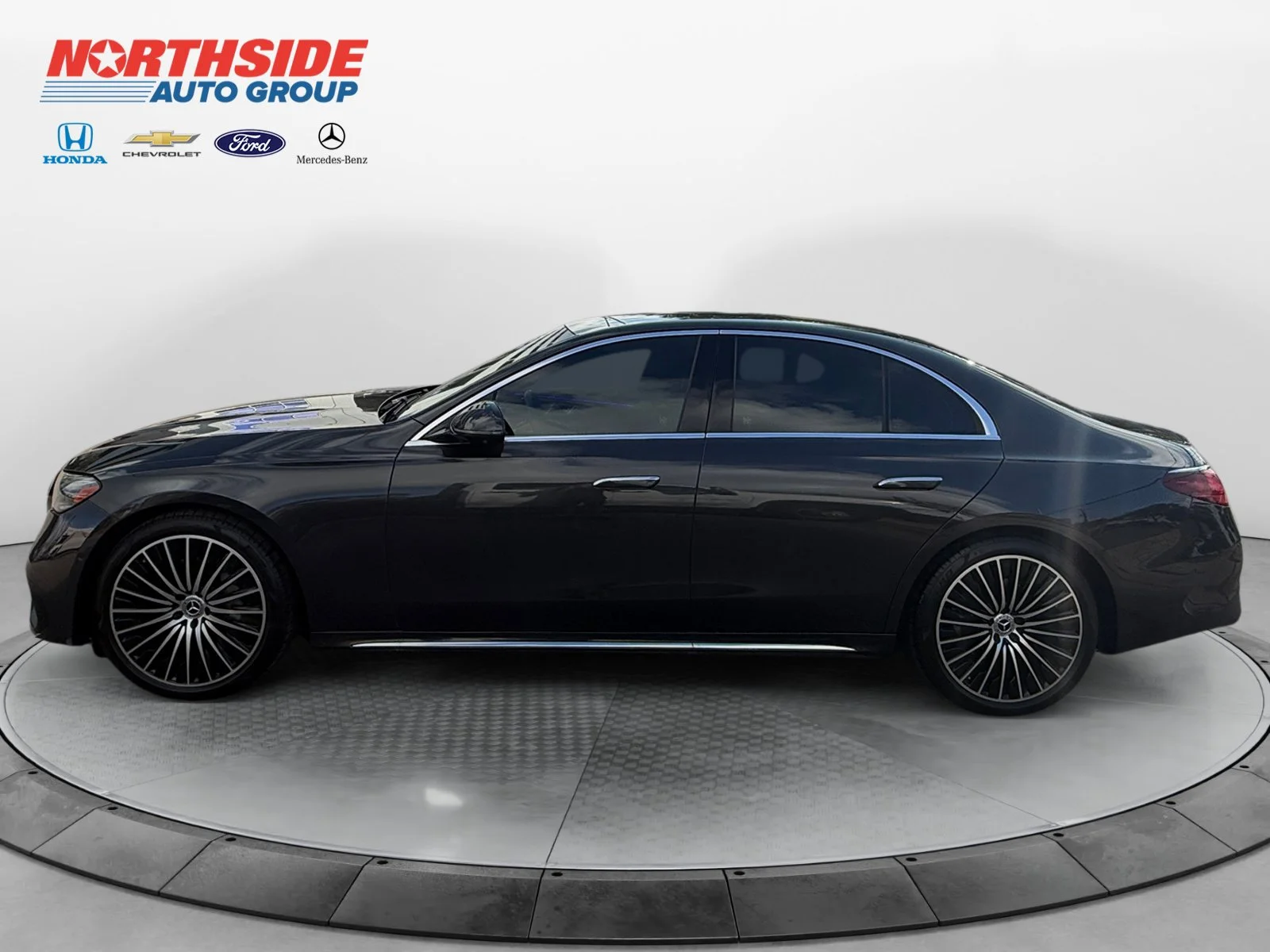 Certified Used 2025 Graphite Mercedes-Benz E 350 image 4