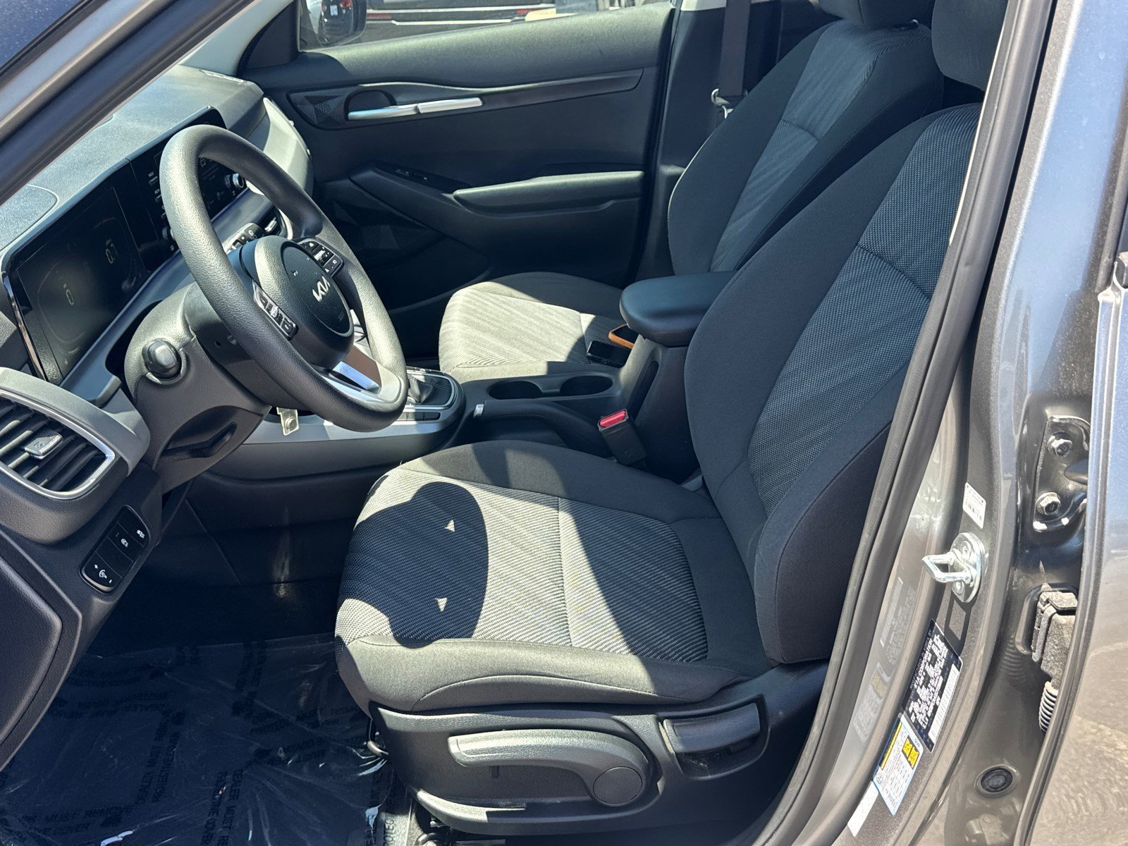 Used 2025 Steel Gray Kia LX image 9