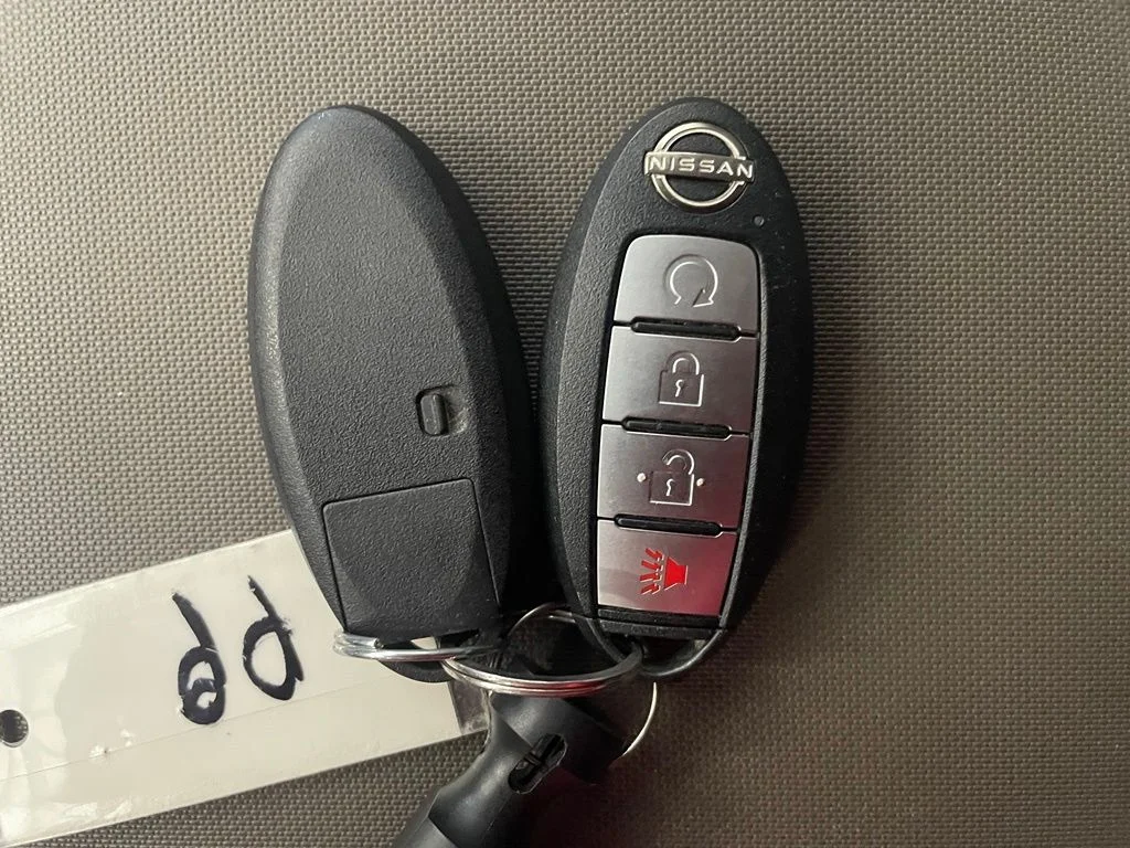 Used 2023 Red Nissan SV image 18