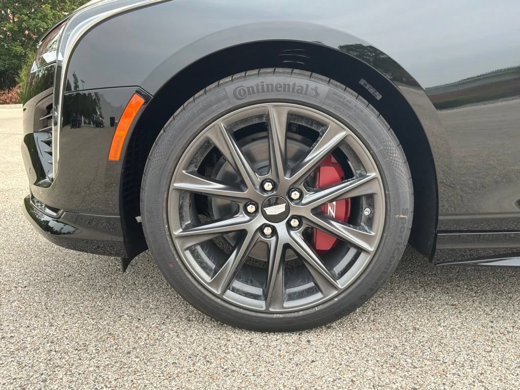 2026 Cadillac CT4 V-Series - Photo 17