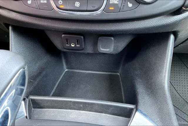 Used 2021 SATIN STEEL METALLIC Chevrolet LT Cloth image 15