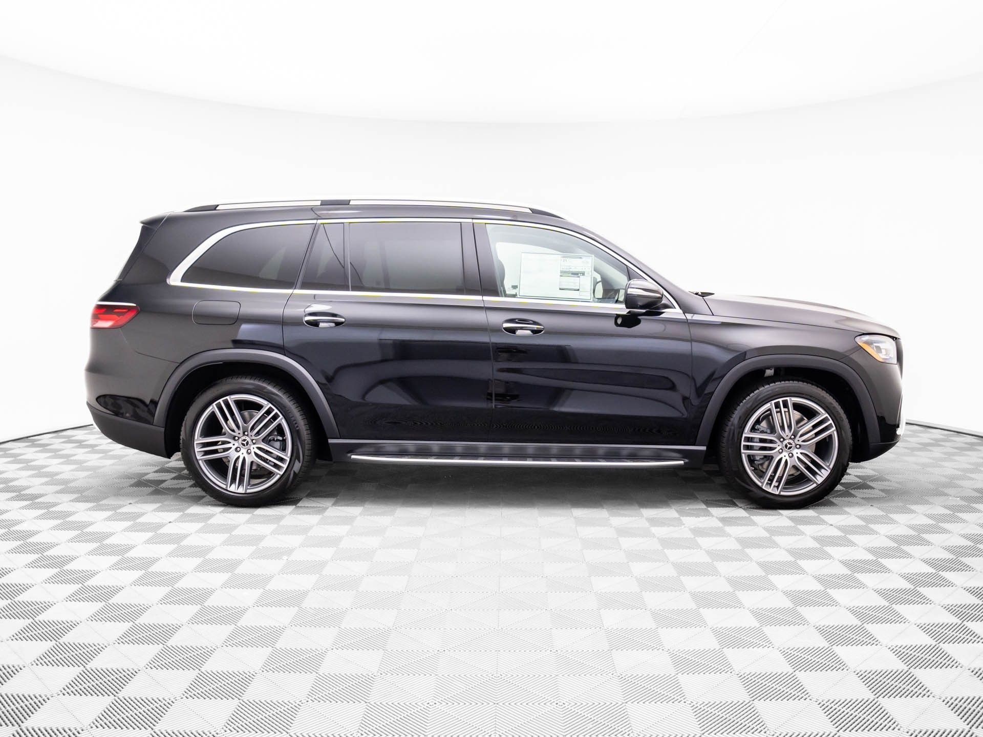 New 2026 Black Mercedes-Benz GLS 450 image 6