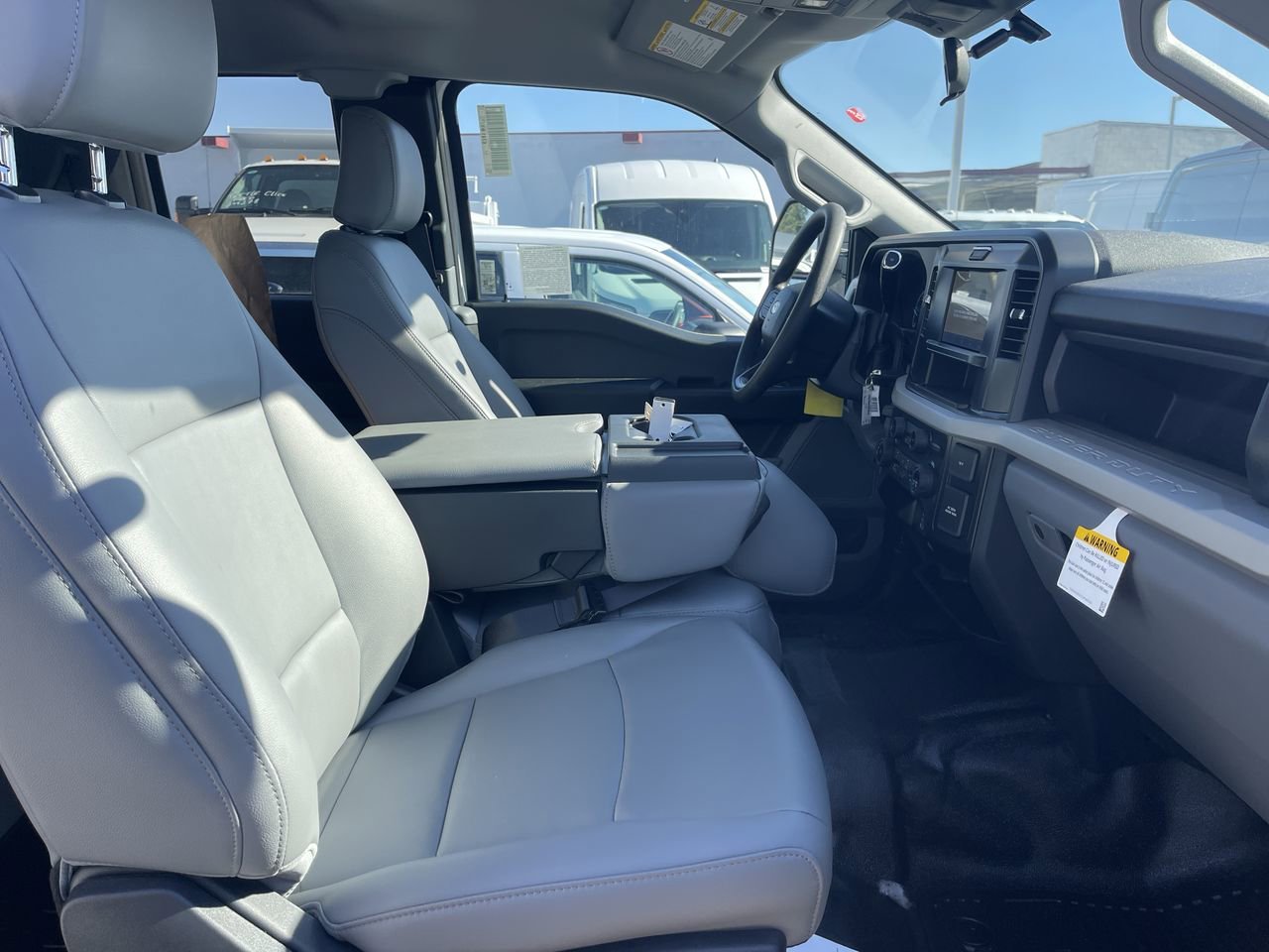 New 2026 Oxford White Ford XL image 16