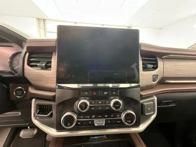 Used 2024 White Ford Limited image 11