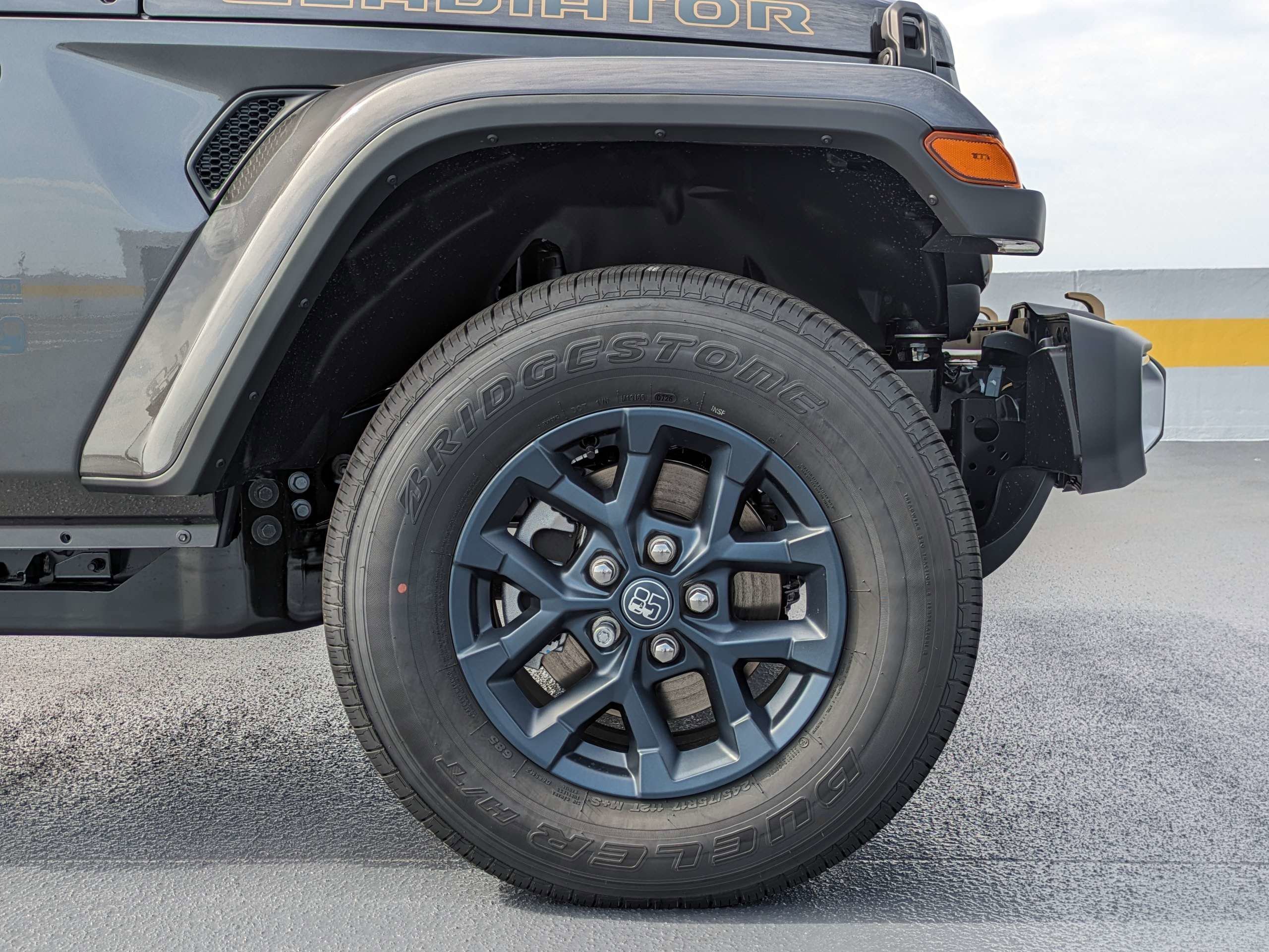 New 2026 Granite Crystal Metallic Clear-Coat Exterior Paint Jeep 85th Anniversary Edition image 10