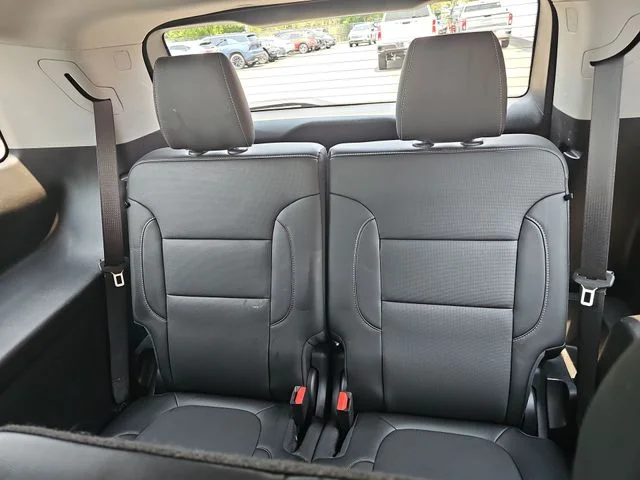 Used 2021 Black GMC SLT image 37