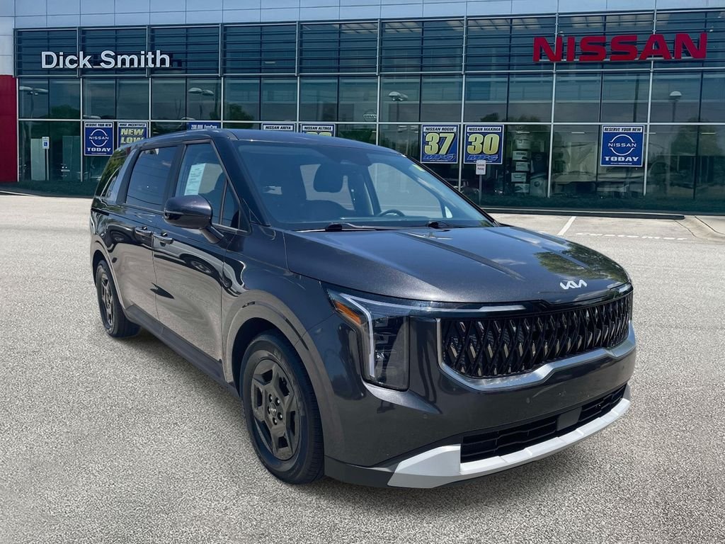 2025 Kia Sedona LXS's photo