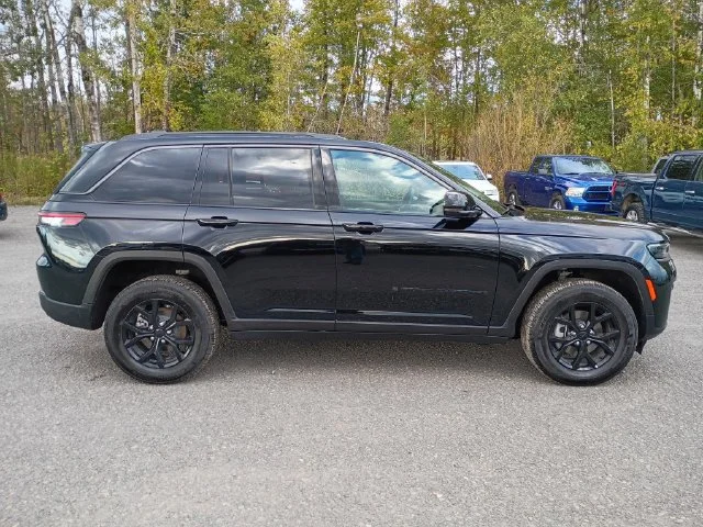 New 2026 Black Jeep Altitude image 4