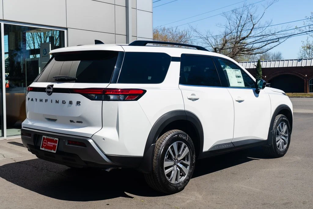 New 2026 Everest White Pearl TriCoat Nissan SL image 6