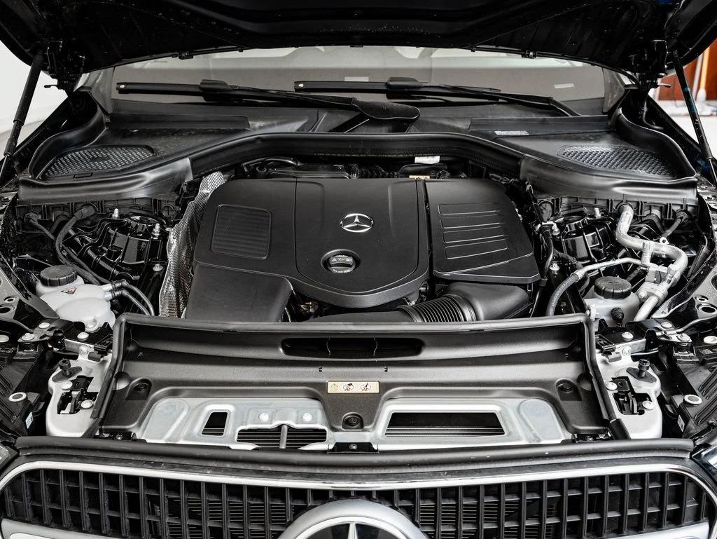 Used 2026 Black Mercedes-Benz GLC 300 image 46
