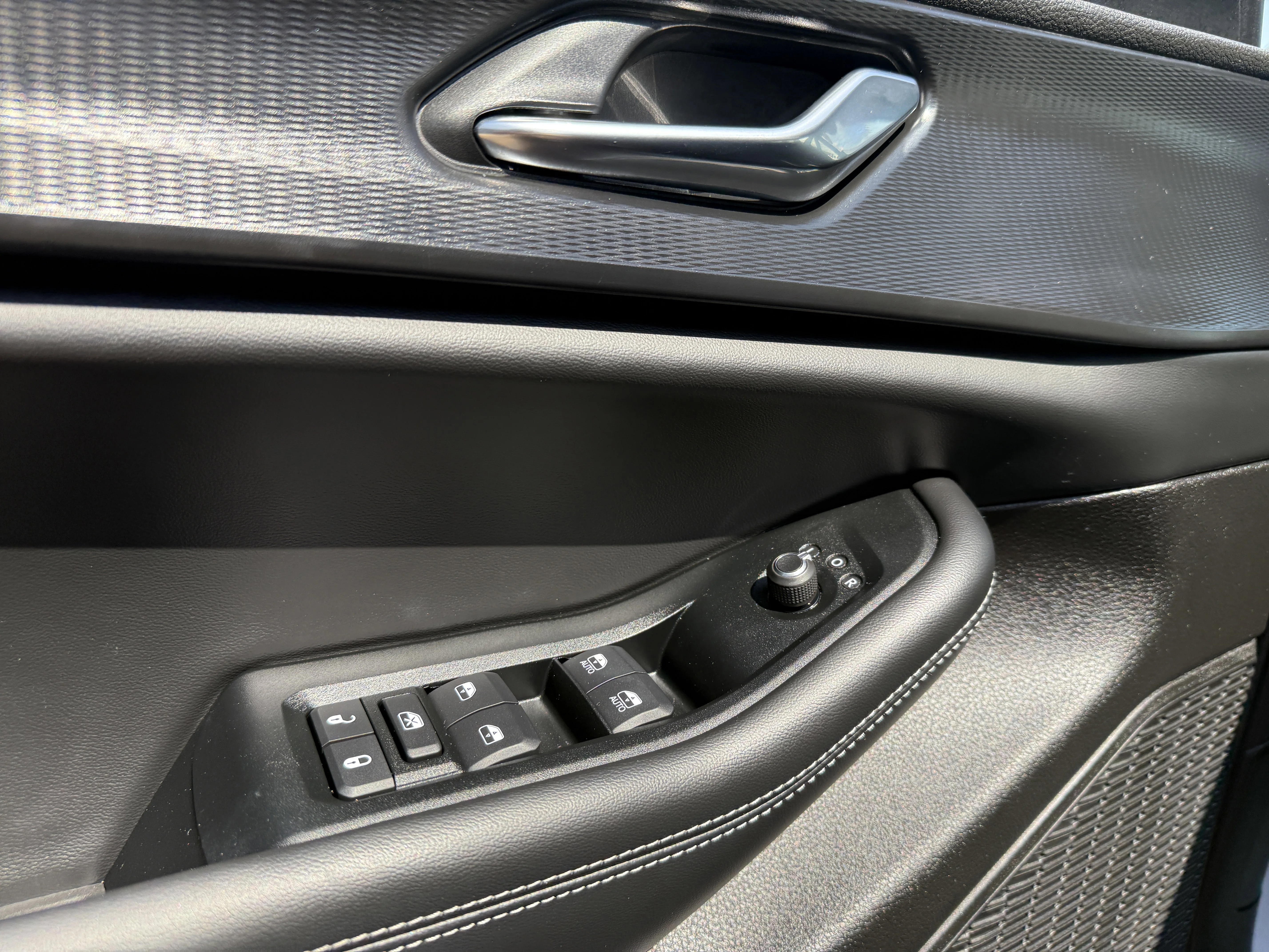 2025 Jeep Grand Cherokee Altitude - Photo 15