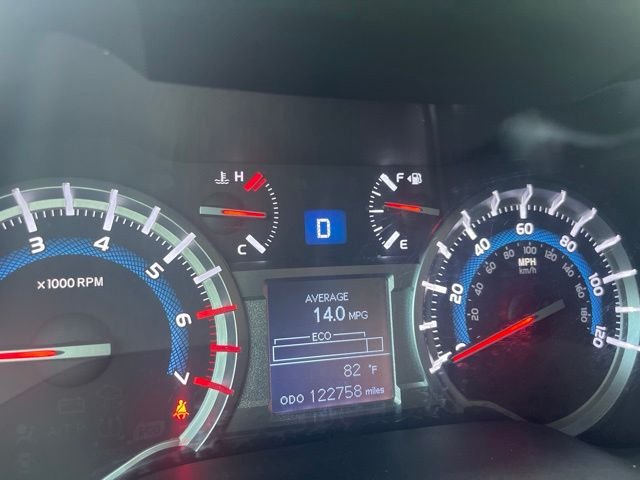 Used 2019 White Toyota SR5 Premium image 11