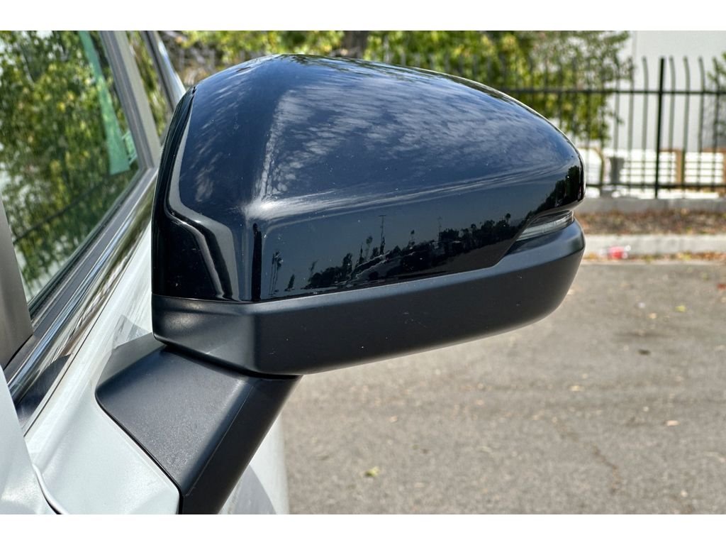 Used 2024 Platinum White Pearl Honda Sport-L image 11