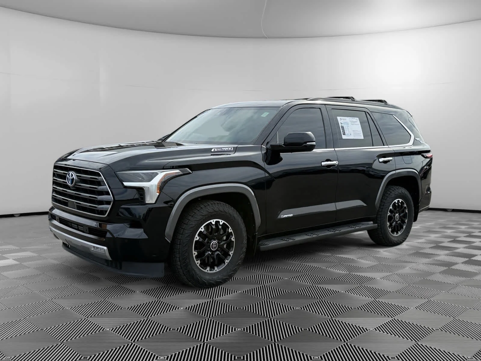 2023 Toyota Sequoia Limited 4WD i-FORCE MAX Hybrid's photo