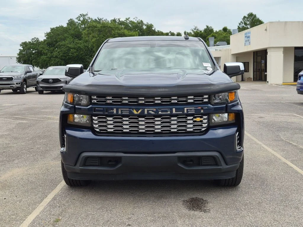 Used 2020 Blue Chevrolet Custom image 8