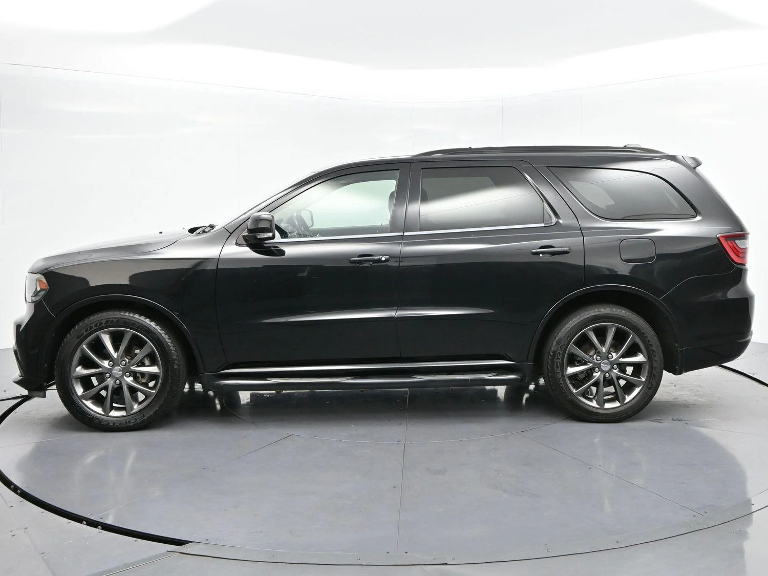 Used 2018 DB Black Clearcoat Dodge GT image 4