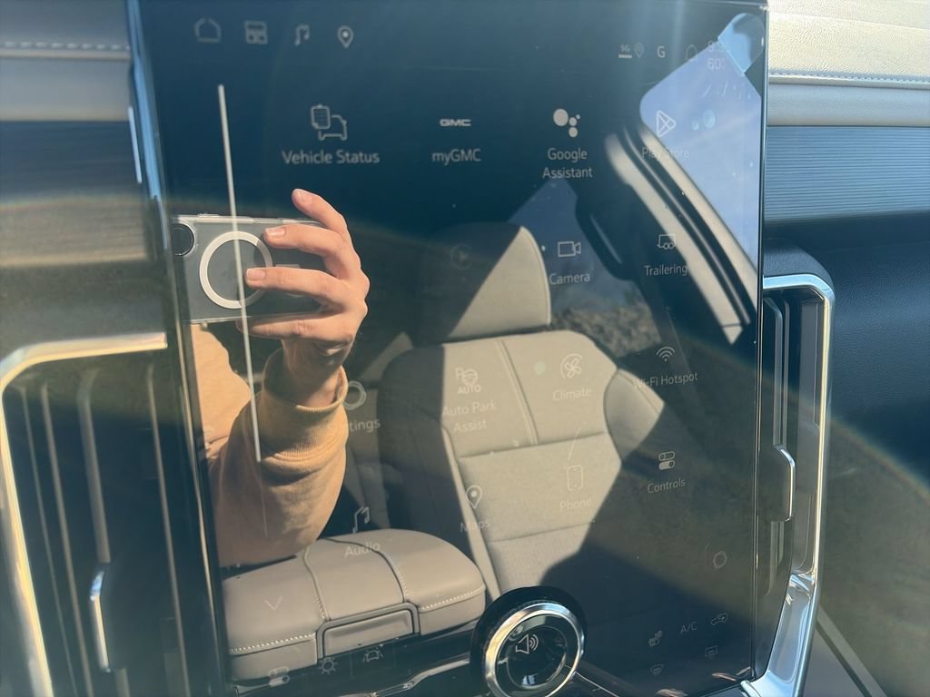New 2026 Sterling Metallic GMC Elevation image 22