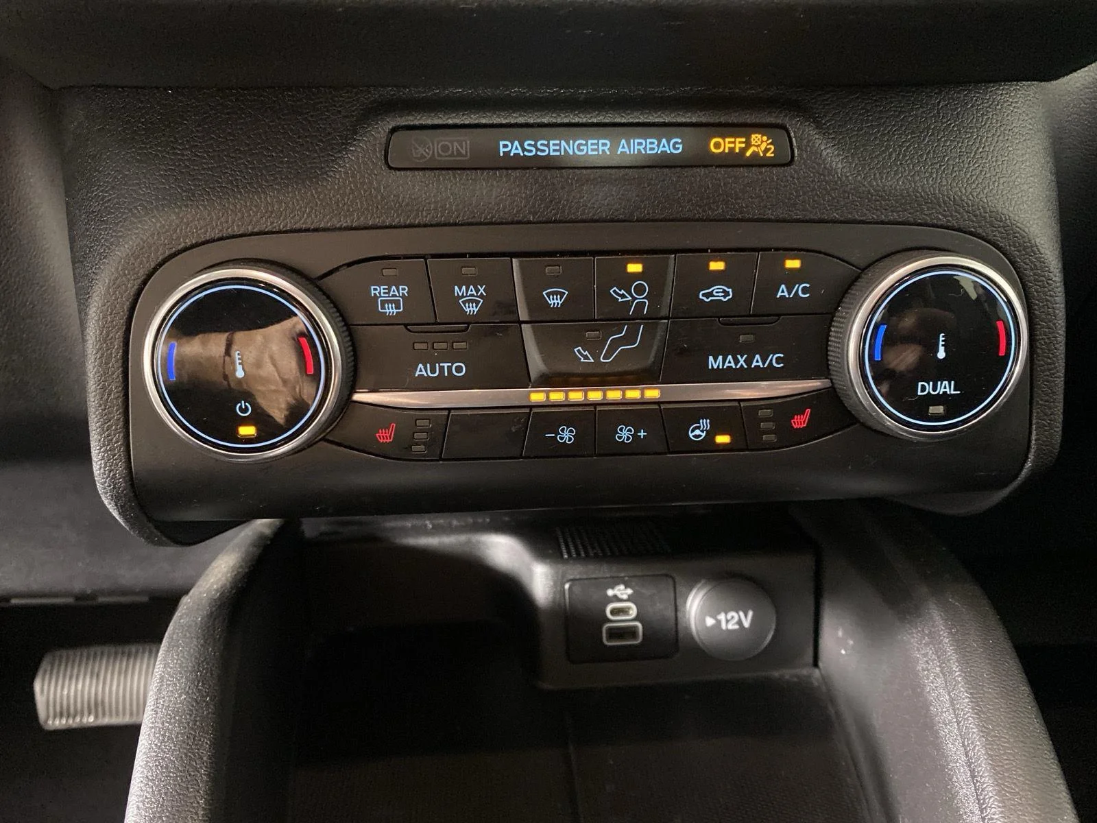 Used 2025 Vapor Blue Ford  image 21