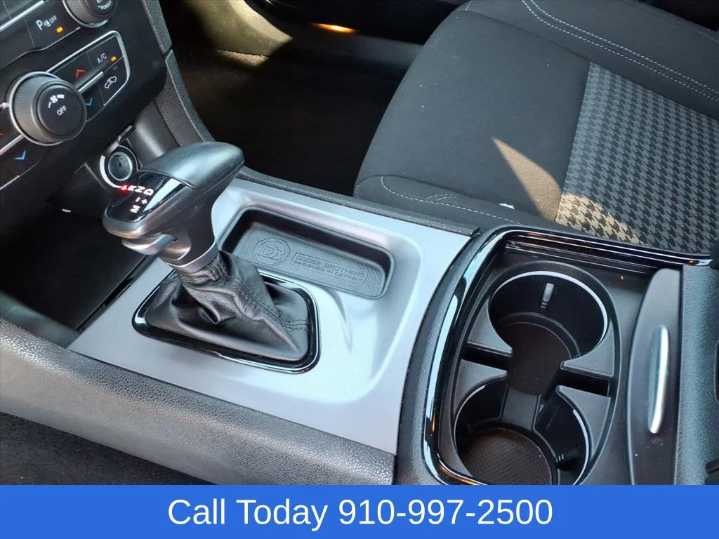 Used 2023 Orange Dodge SXT image 22