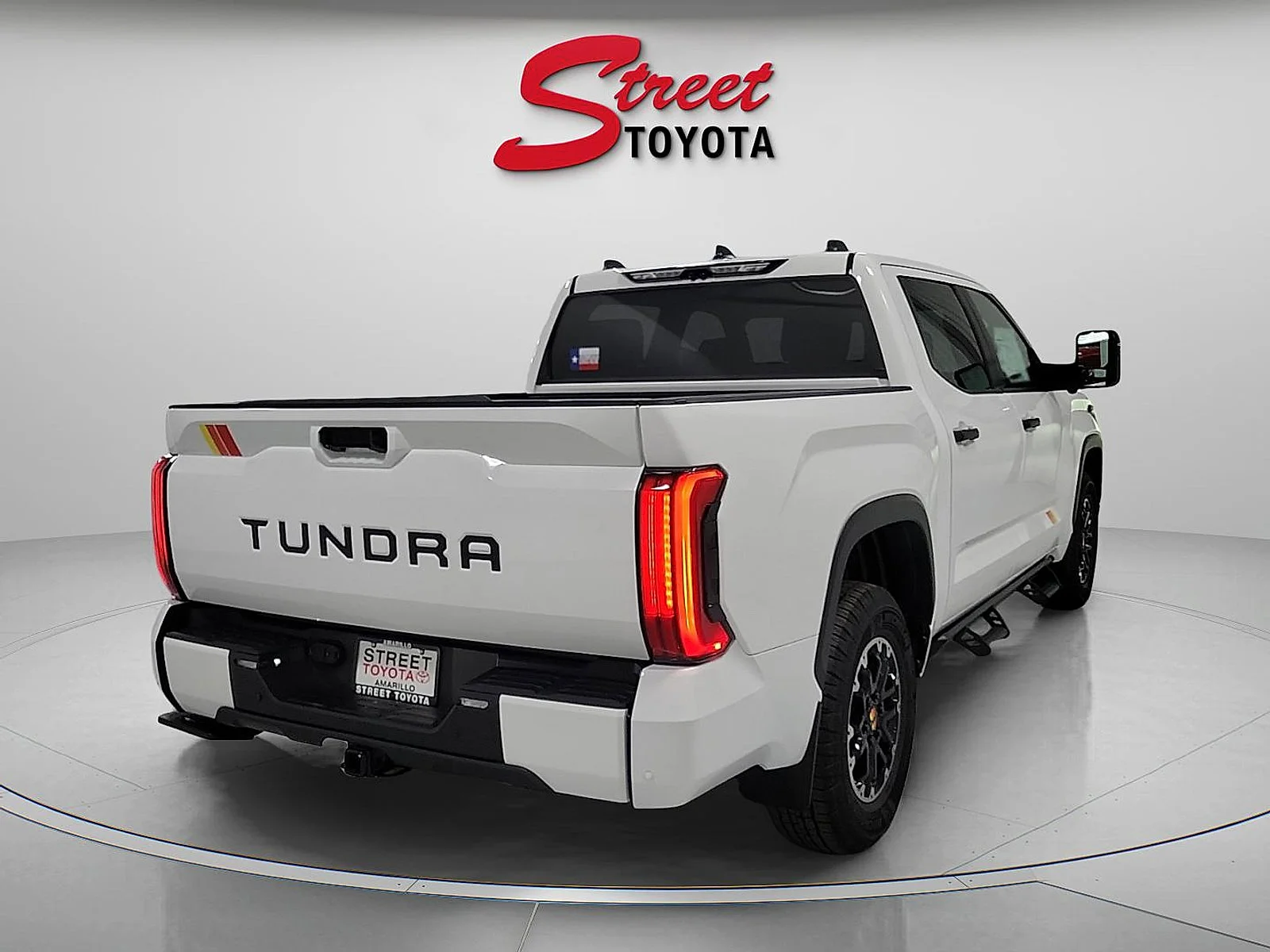 New 2026 Ice Cap Toyota SR5 image 4