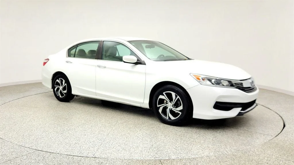 Used 2017 White Orchid Pearl Honda LX CVT image 3