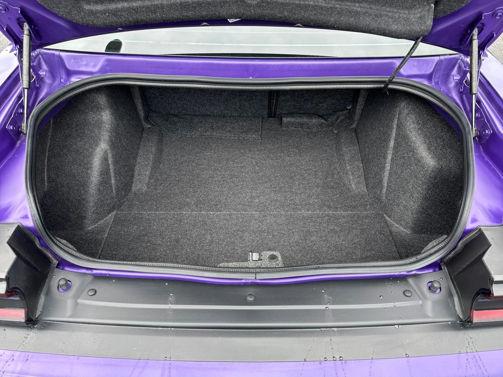 Used 2023 Plum Dodge R/T Scat Pack image 25
