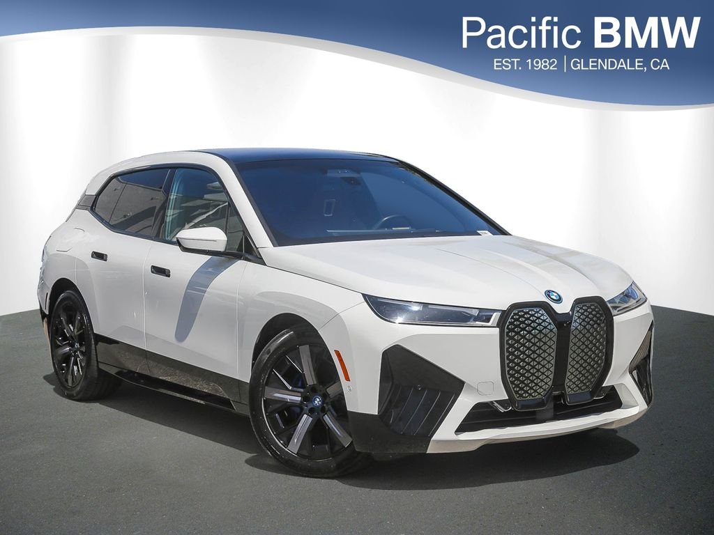 2023 BMW iX xDrive50's photo