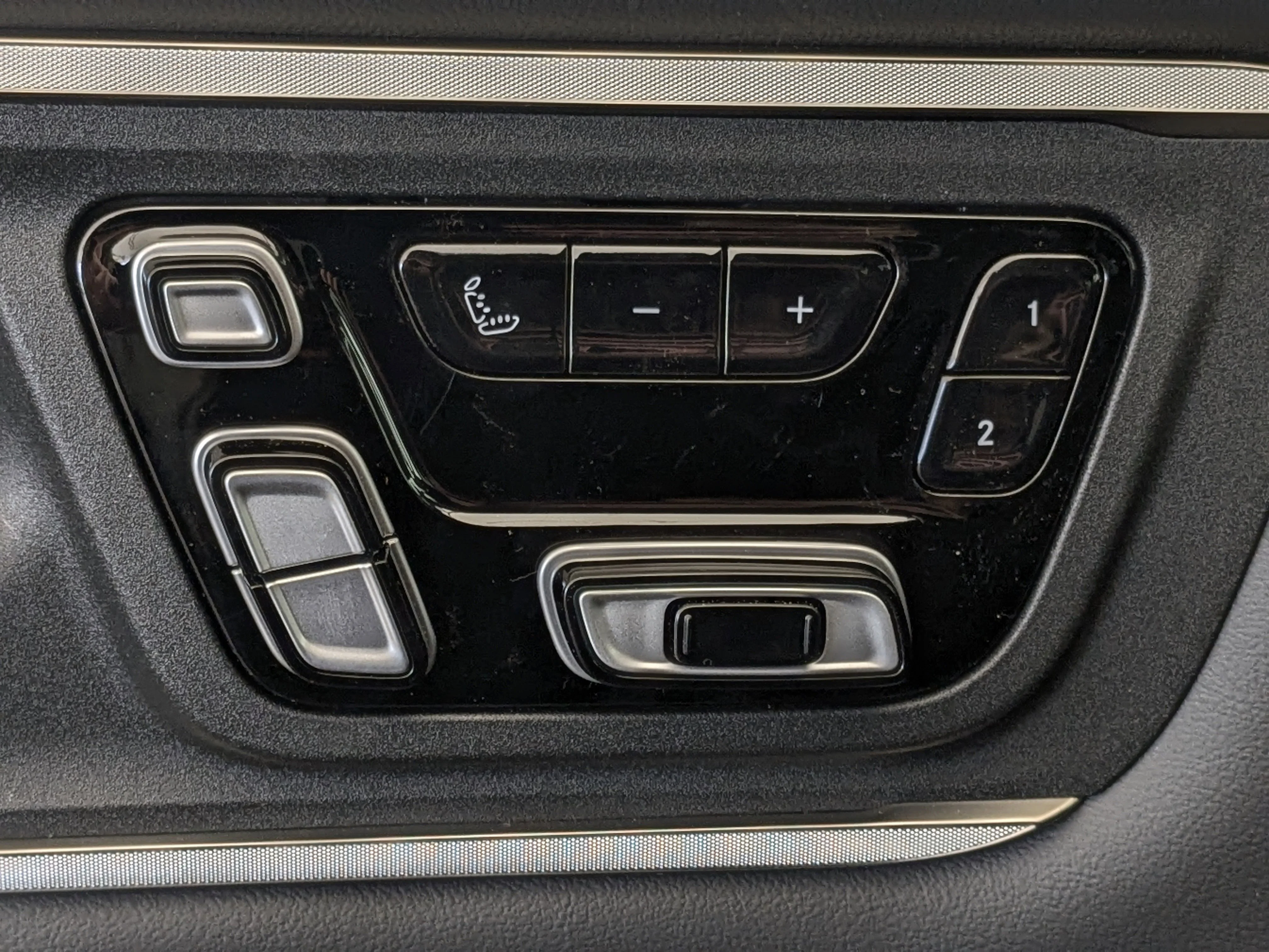 New 2026 Black RAM Tungsten - - 3.0L Hurricane HO T-Turbo - Prem Lthr Bucket Seats - E-Locker Axle & More! image 14