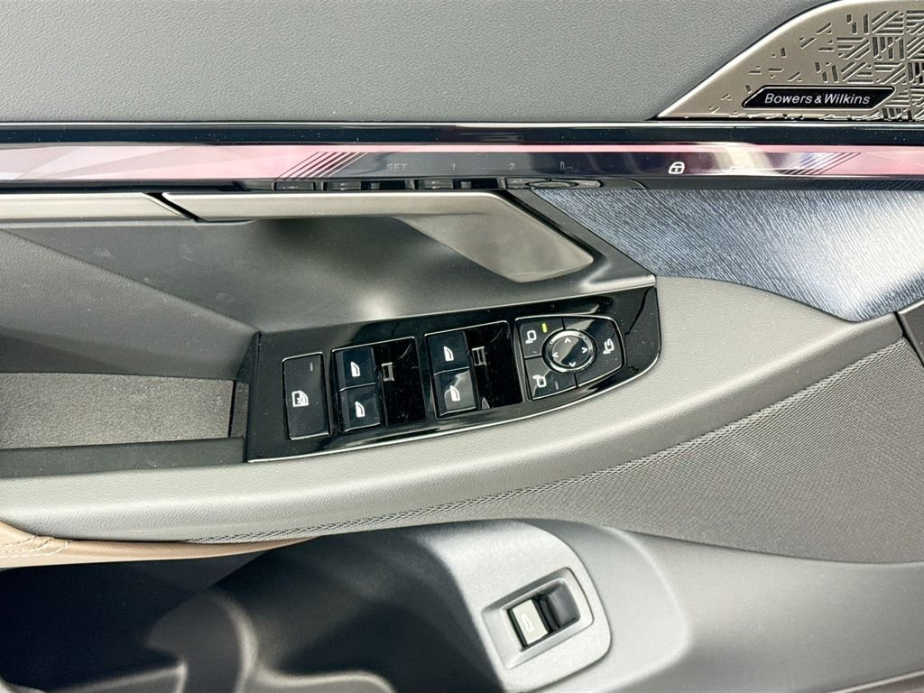 New 2027 Red Metallic BMW 550e xDrive image 22