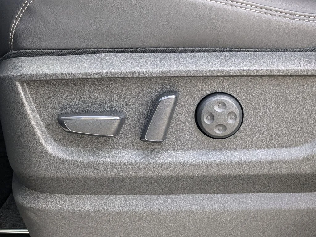 2026 Nissan Armada PRO-4X - Photo 19