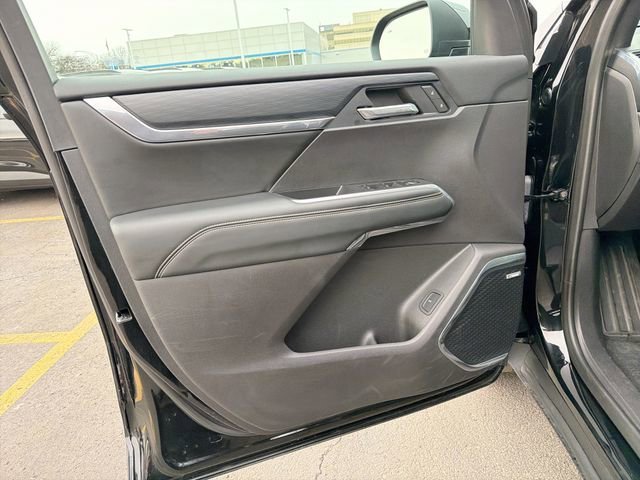 2025 GMC ACADIA - Image 21