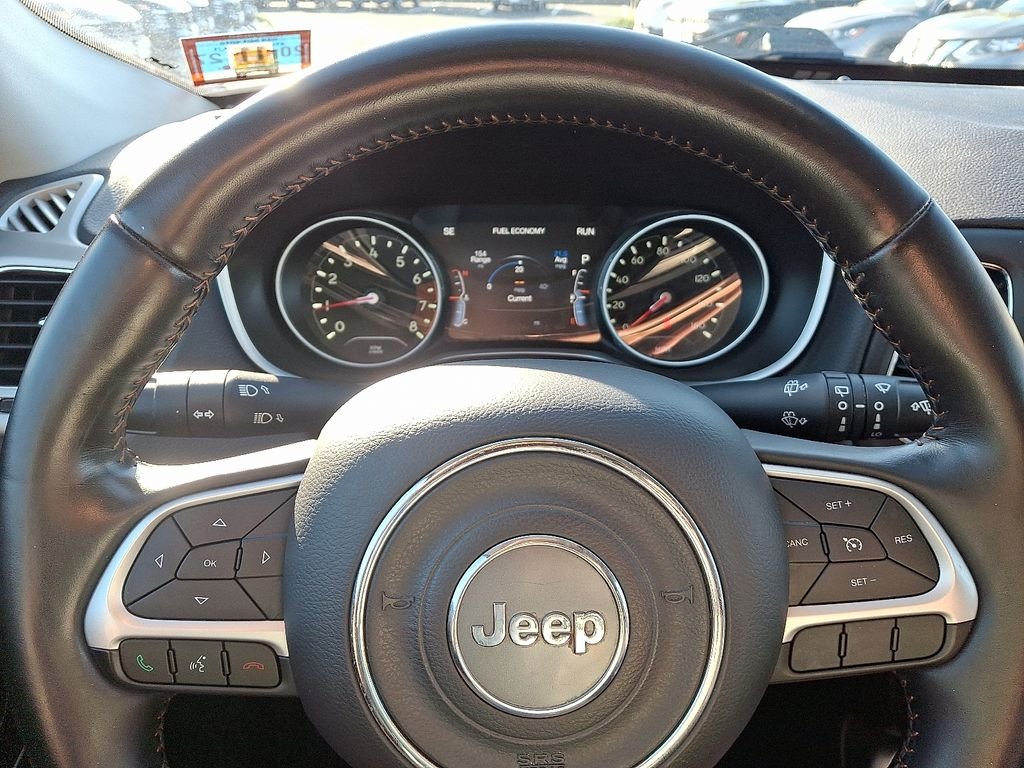 Used 2021 Gray Jeep Latitude image 19