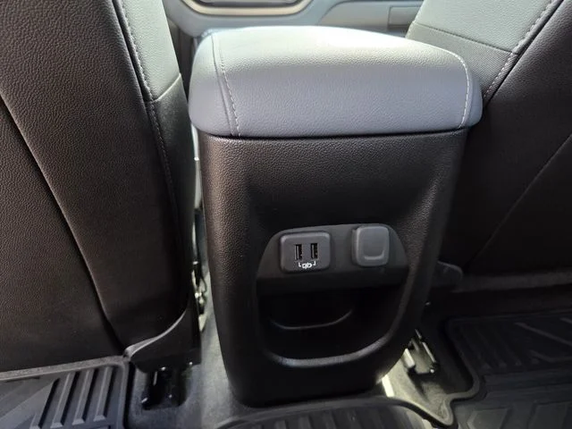 Used 2021 Gray Chevrolet Z71 image 16