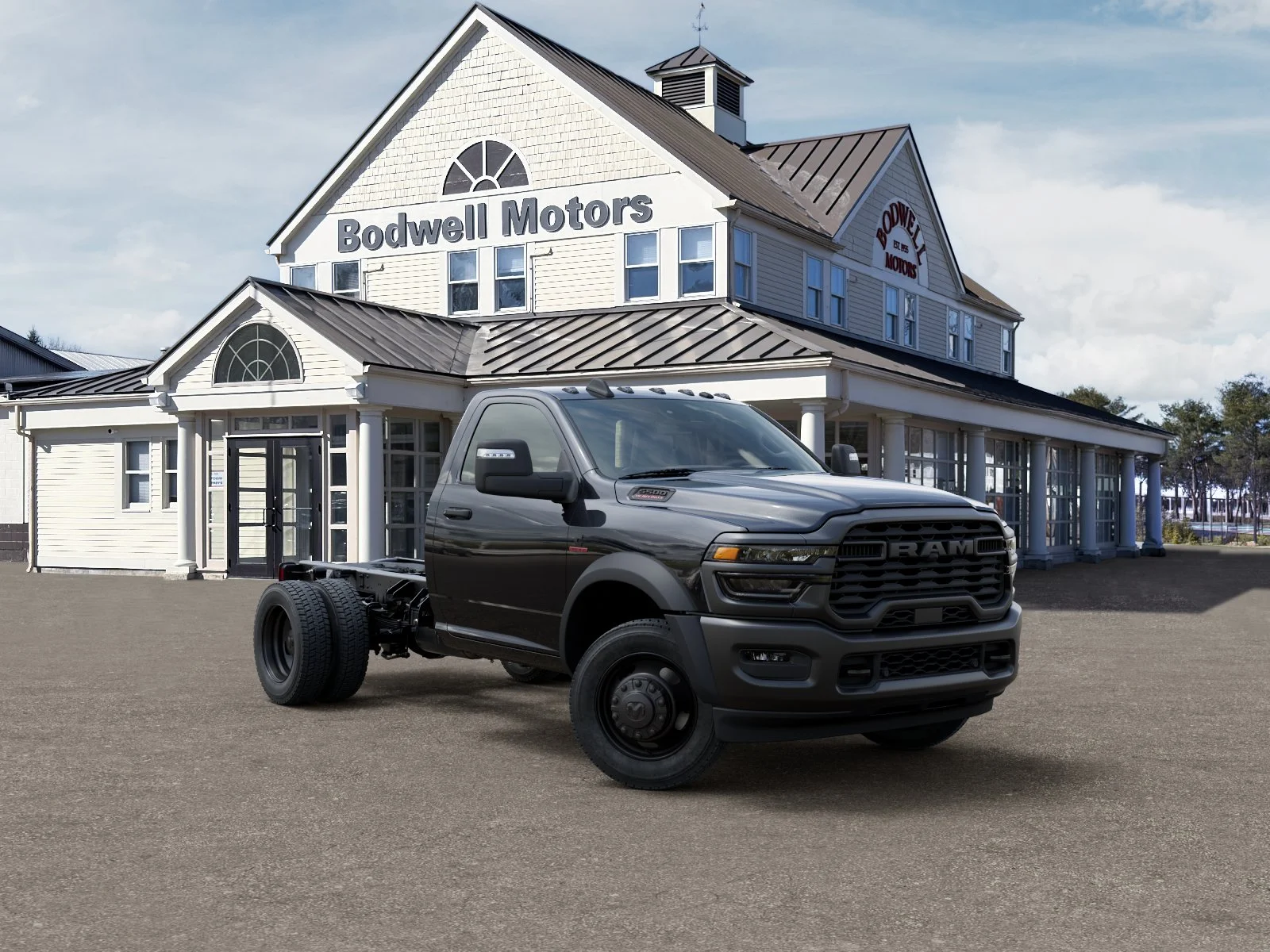 New 2026 Diamond Black Crystal Pearlcoat RAM Tradesman 4x4 Reg Cab 60" CA image 31