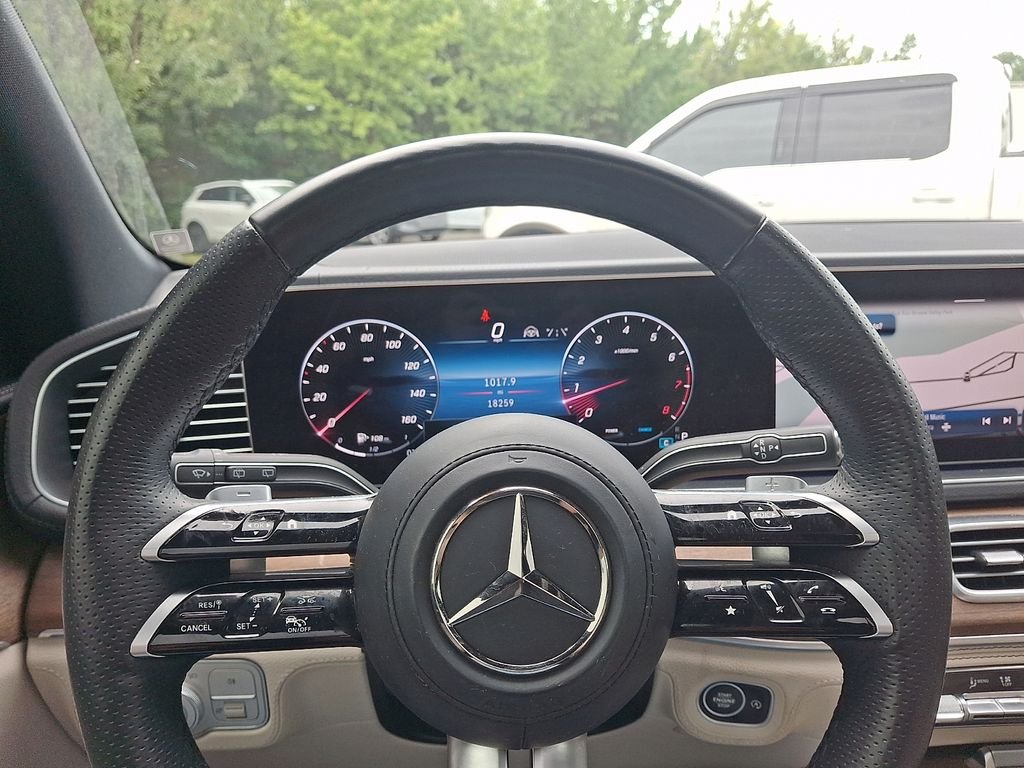 Certified Used 2024 MANUFAKTUR Moonlight White Metallic Mercedes-Benz GLS 450 image 20