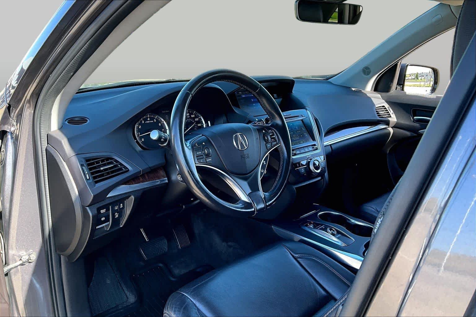 Used 2017 Modern Steel Metallic Acura w/Technology Pkg image 17