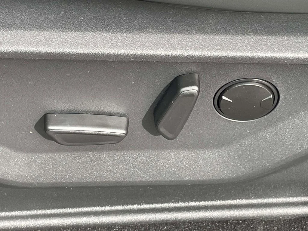 New 2026 Agate Black Metallic Ford MAX Active image 14