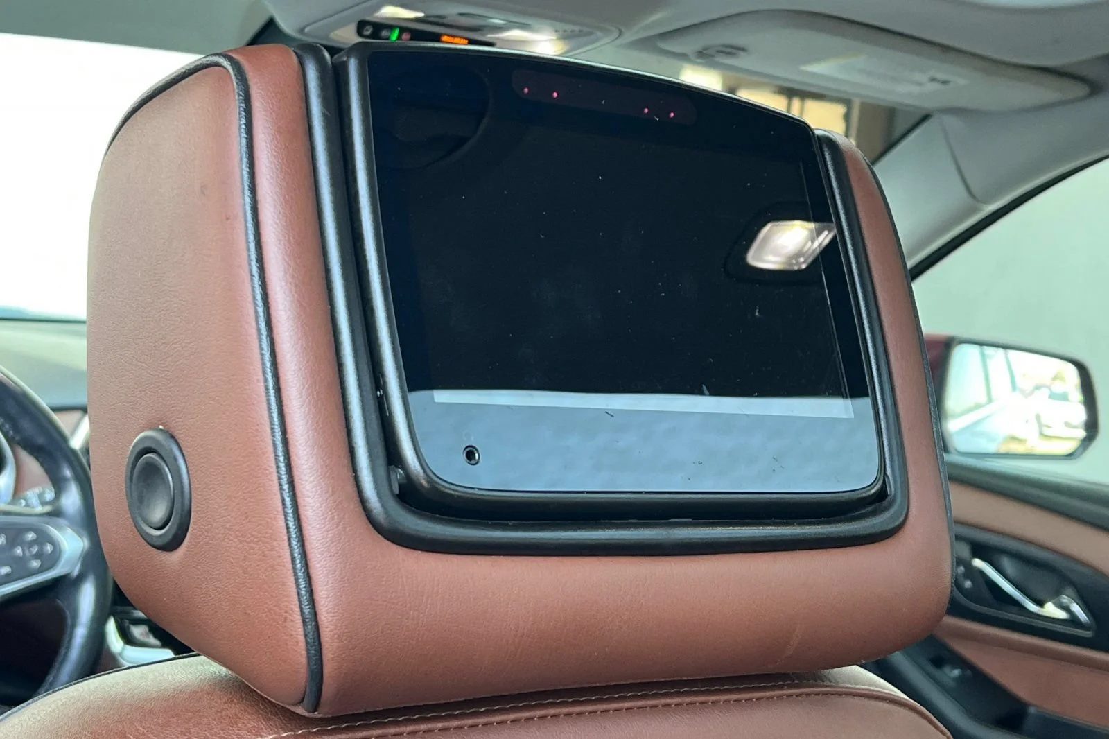 Used 2018 CAJUN RED TINTCOAT Chevrolet High Country image 15