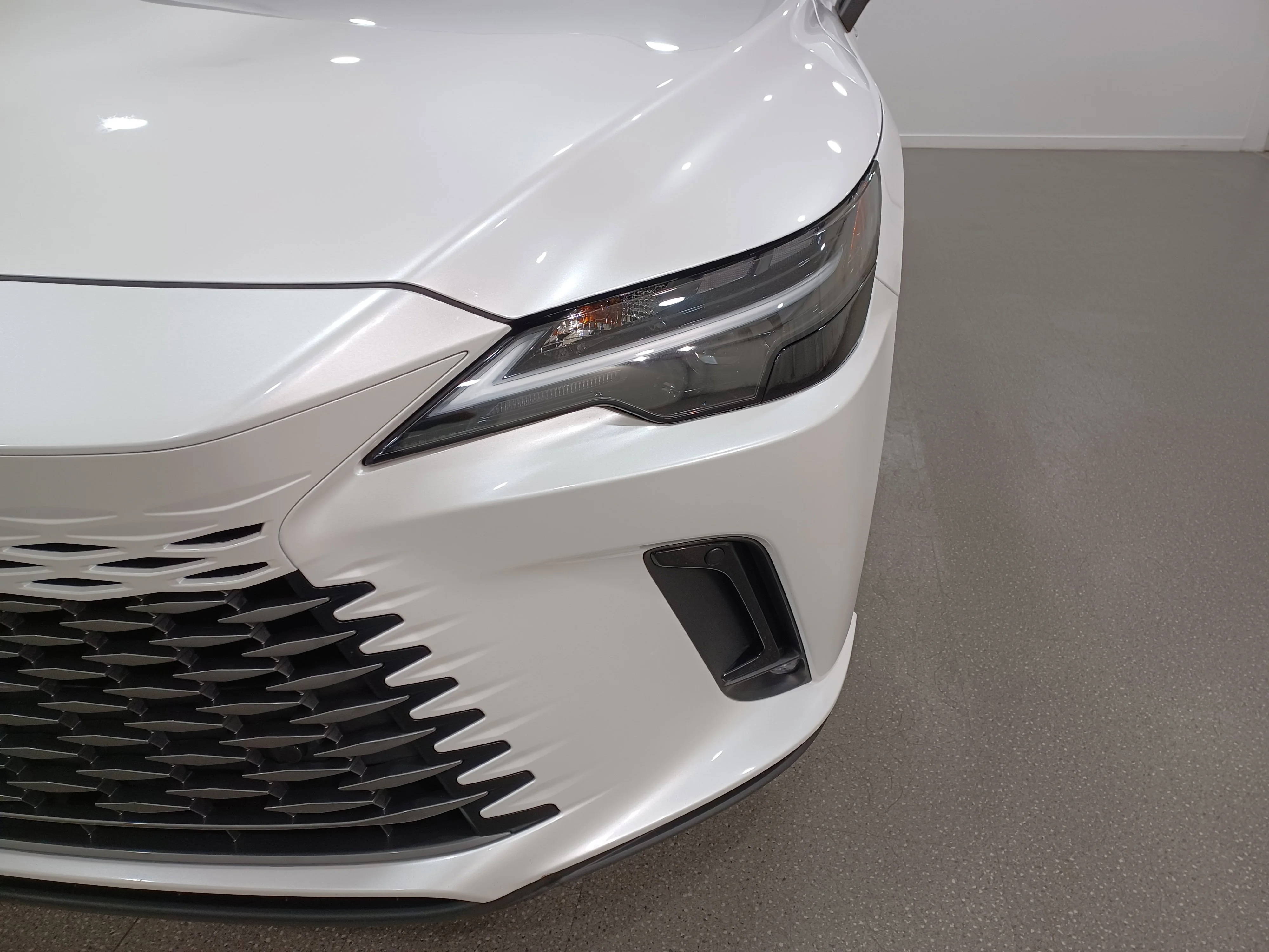 Certified Used 2023 Eminent White Pearl Lexus AWD*Adaptive Cruise | Cooled Leather | Pano Roof | Htd Wheel | Blind Spot Detection | Park Assist image 5