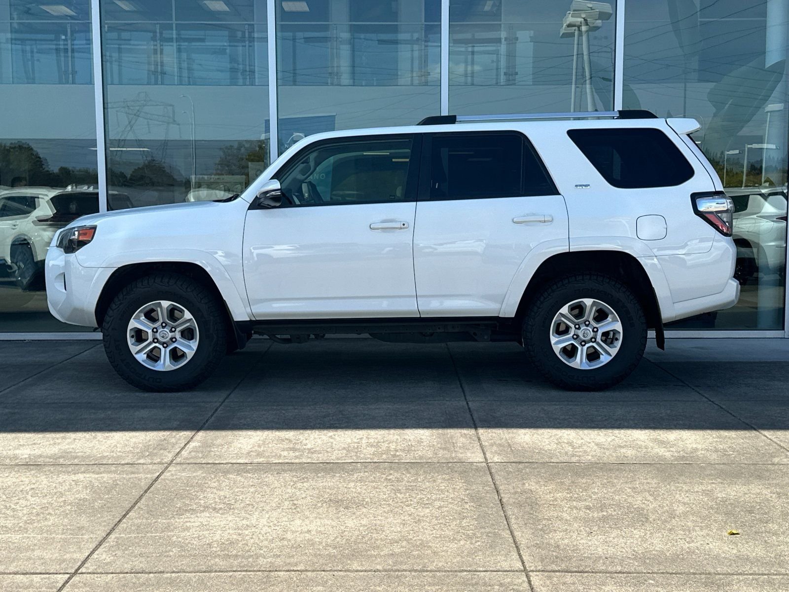 Used 2023 Ice Toyota SR5 Premium image 6