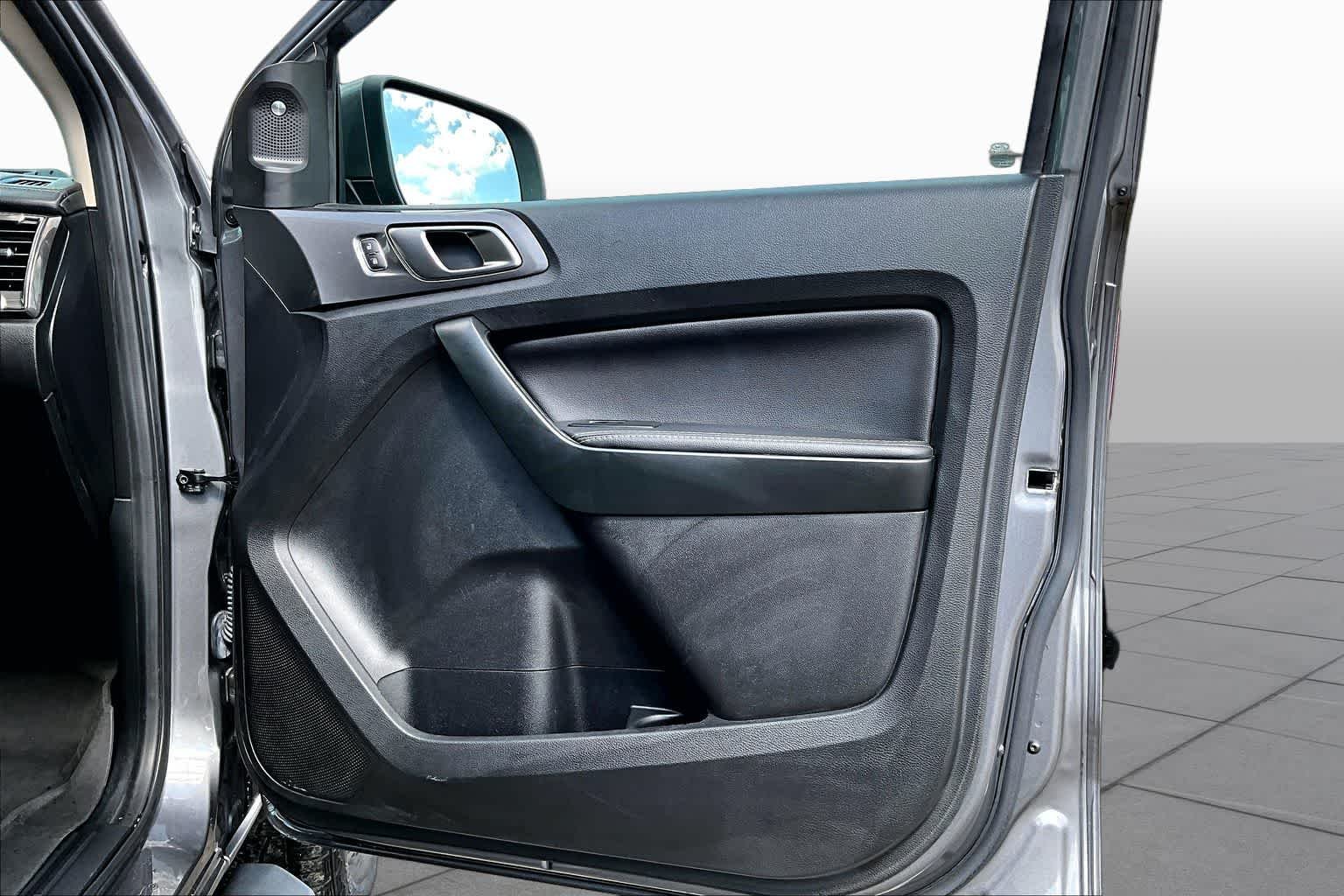 Used 2021 Carbonized Gray Metallic Ford LARIAT image 23