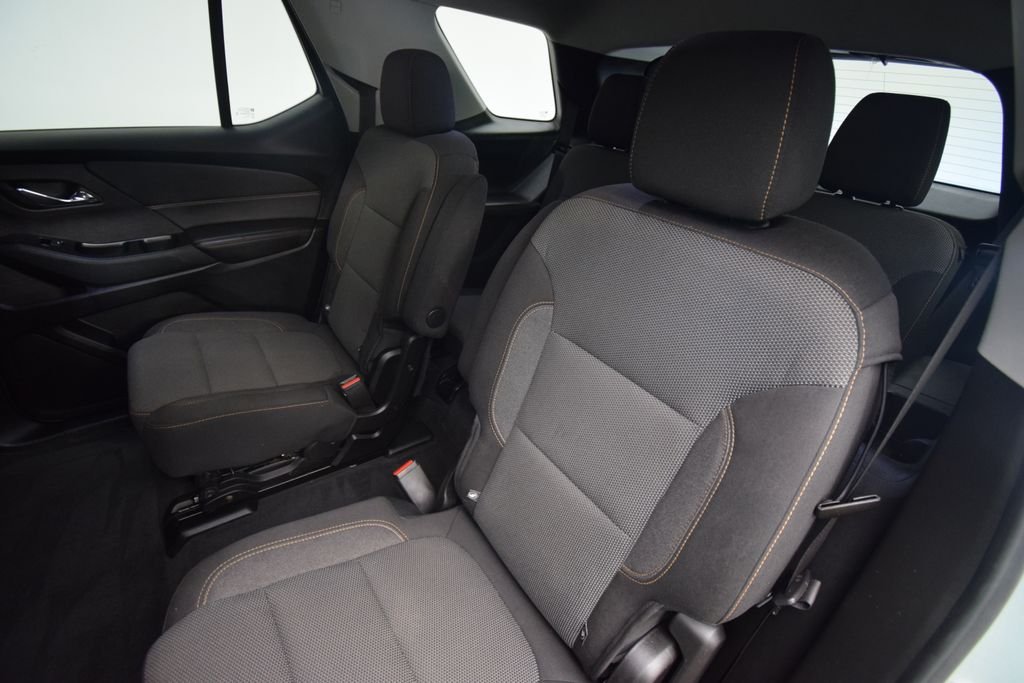 Used 2019 Silver Chevrolet LT image 17