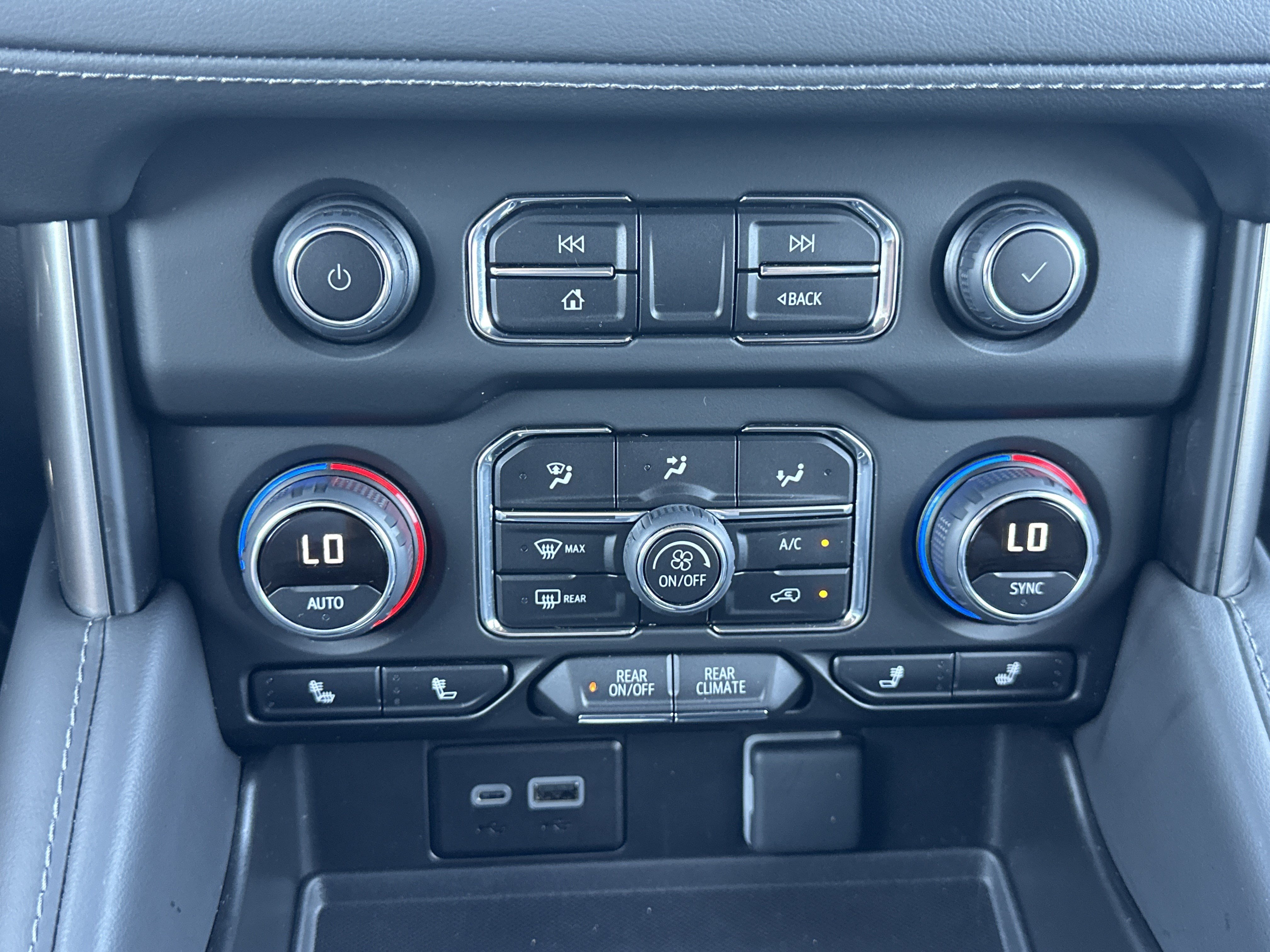 2024 Chevrolet Tahoe Z71 - Photo 33