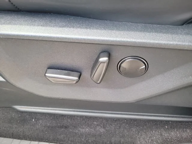 Used 2023 White Ford Tremor image 20
